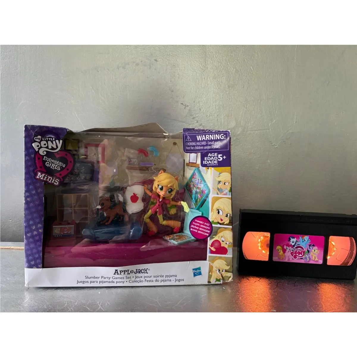 My Little Pony Equestria Girls Minis Apple Jack Slumber Party Games Playset Nip