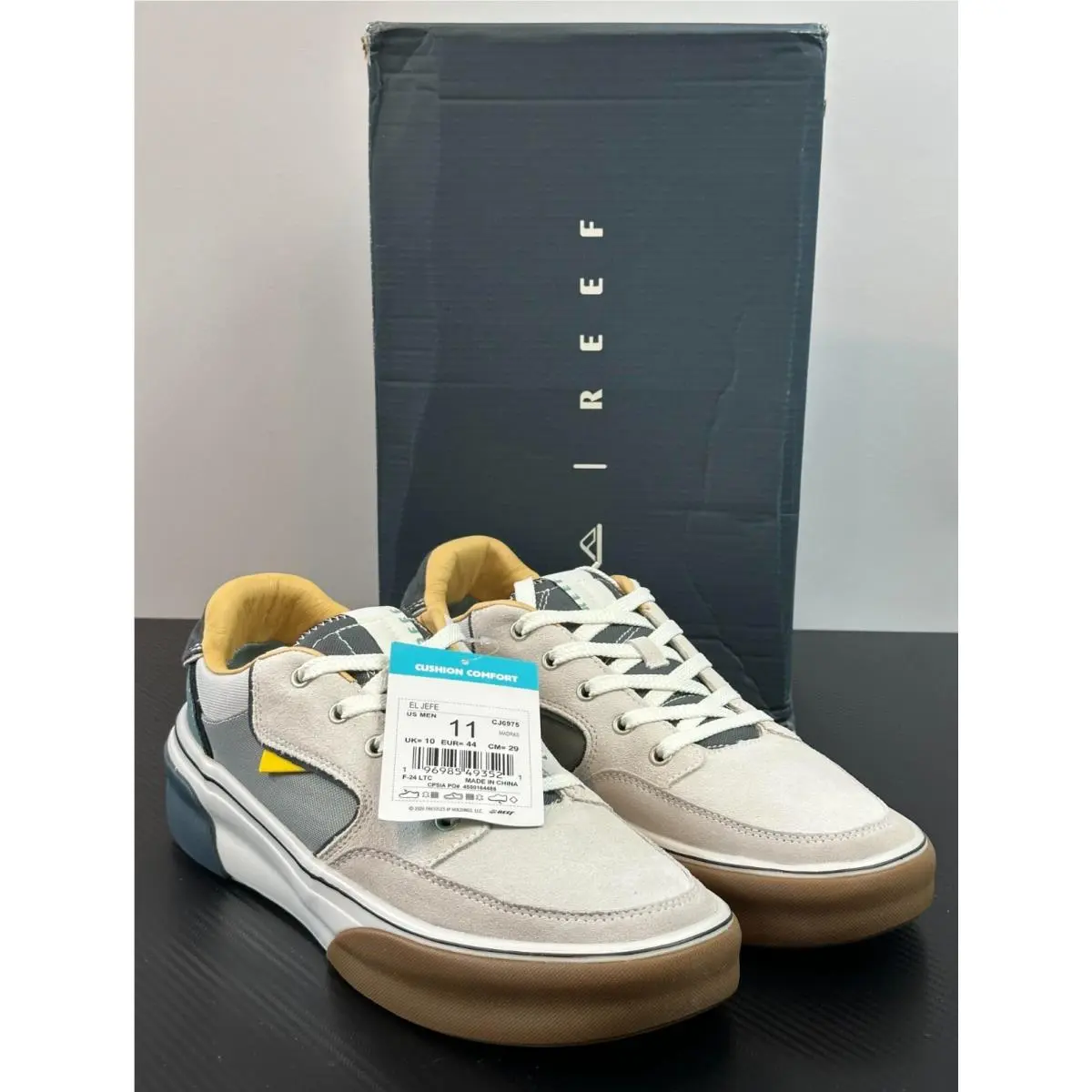Reef Men`s US 11 El Jefe Lightweight Suede Sneakers Madras CJ6975 Read