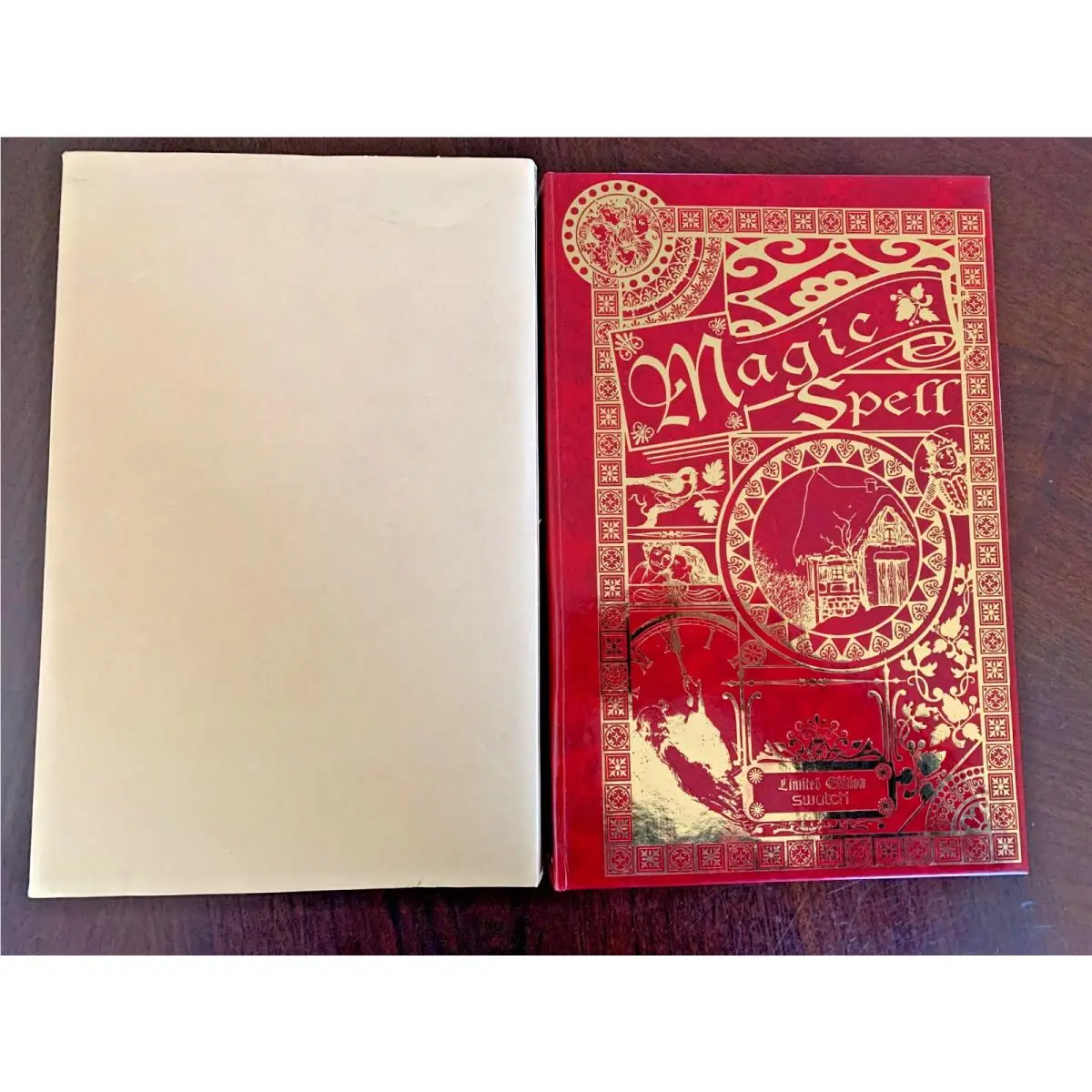 1995 Swatch Magic Spell Limited Edition GZ 148 Xmas Special Watch