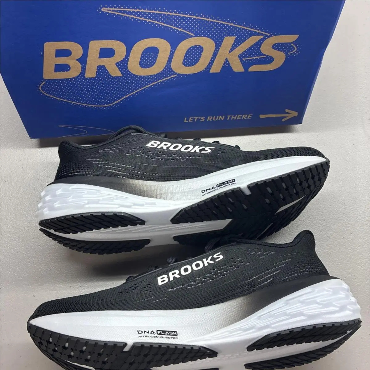 Brooks shoes - Brooks Launch 12 - Launch - 1204711B090 - Black, Gray, White 0