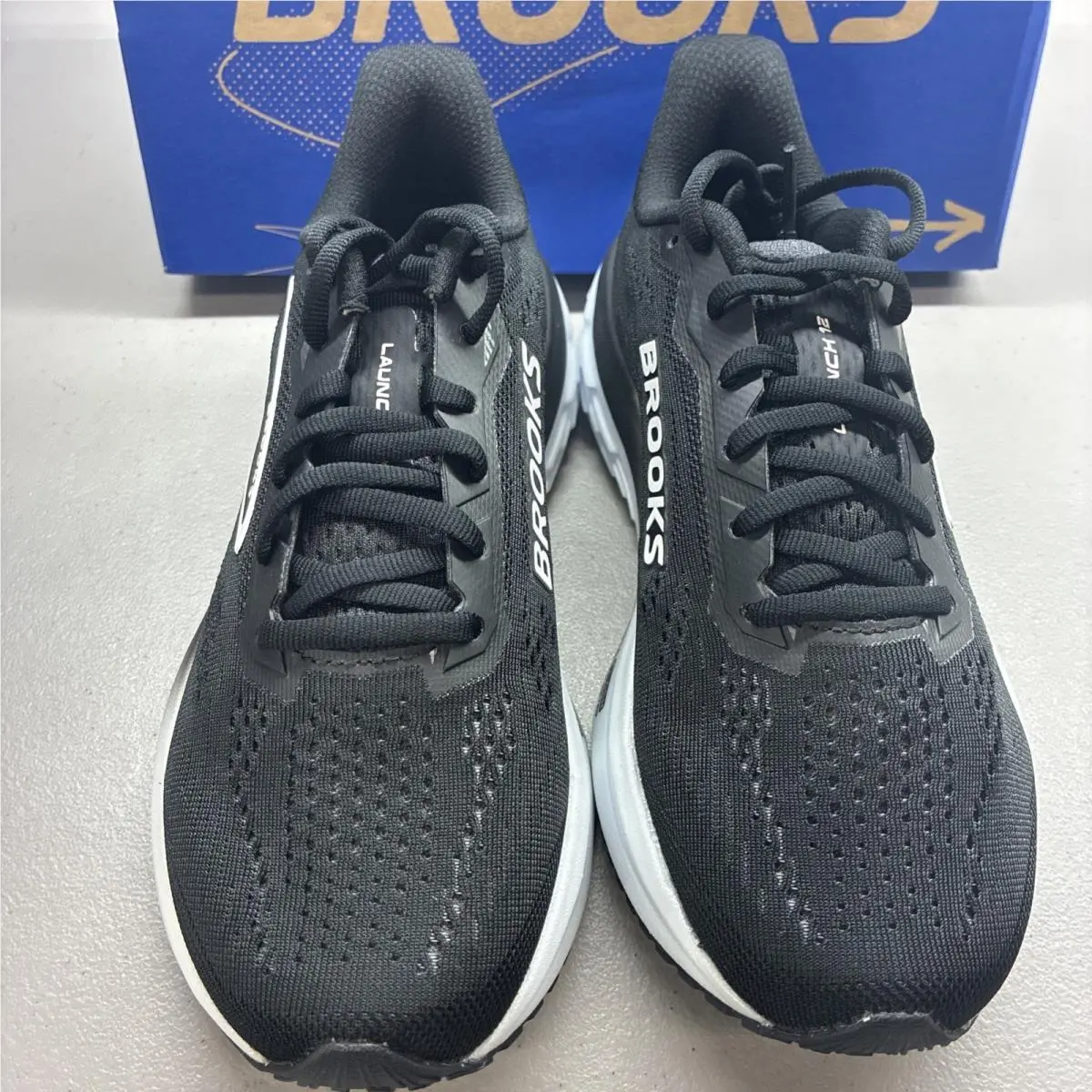 Brooks shoes - Brooks Launch 12 - Launch - 1204711B090 - Black, Gray, White 1