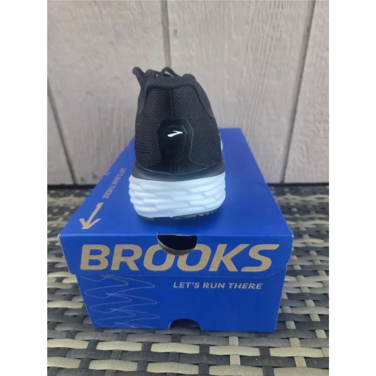 Brooks shoes - Brooks Launch - Launch - 1204711B090 - Black (UPC: 195394783735) 2