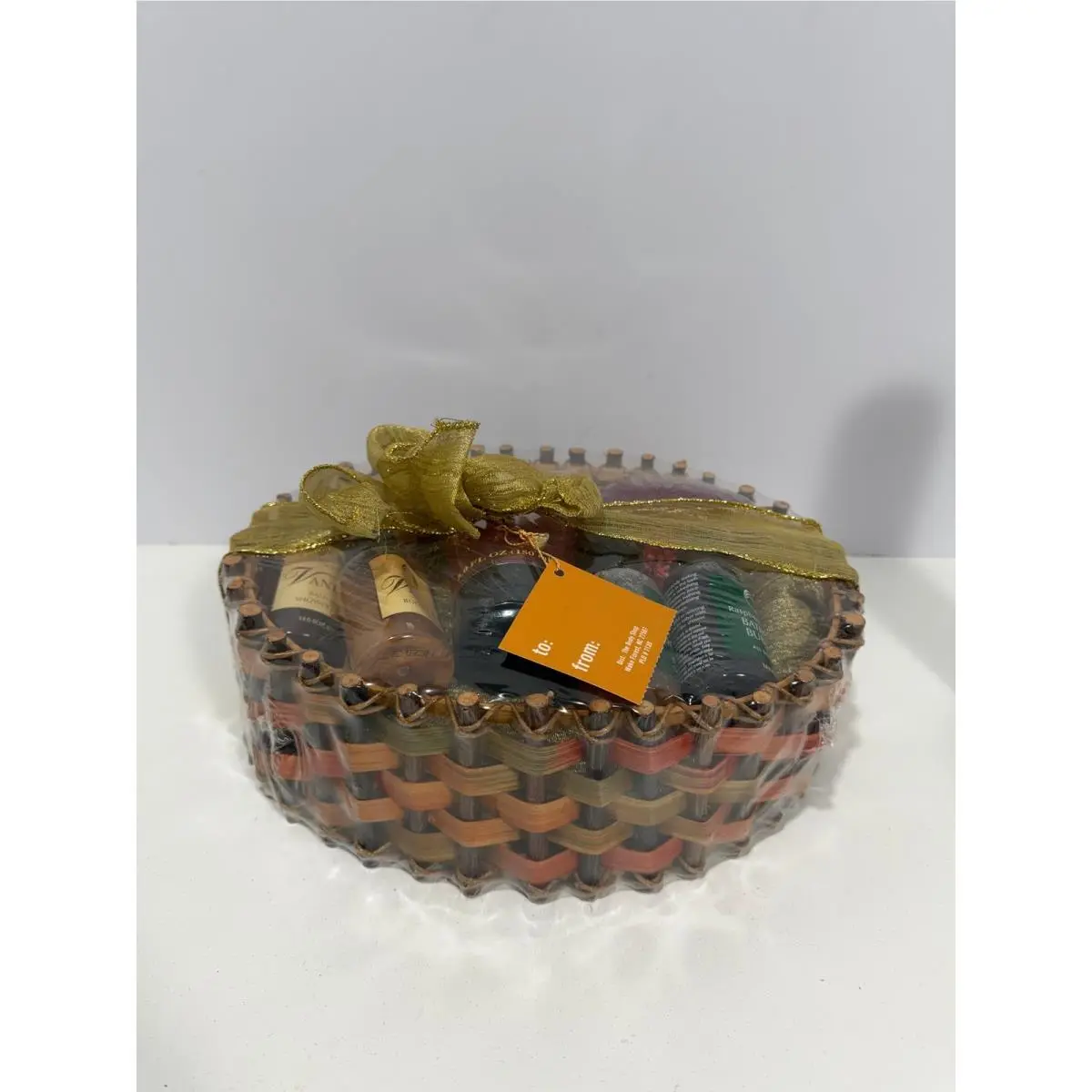 The Body Shop 10-Piece Bath Body Gift Set Woven Basket Vanilla Strawberry Vtg by THE BODY SHOP