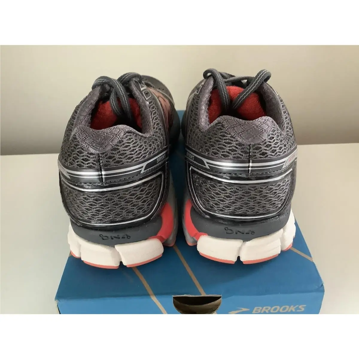 Brooks shoes - Brooks Adrenaline - Adrenaline - Gray 0