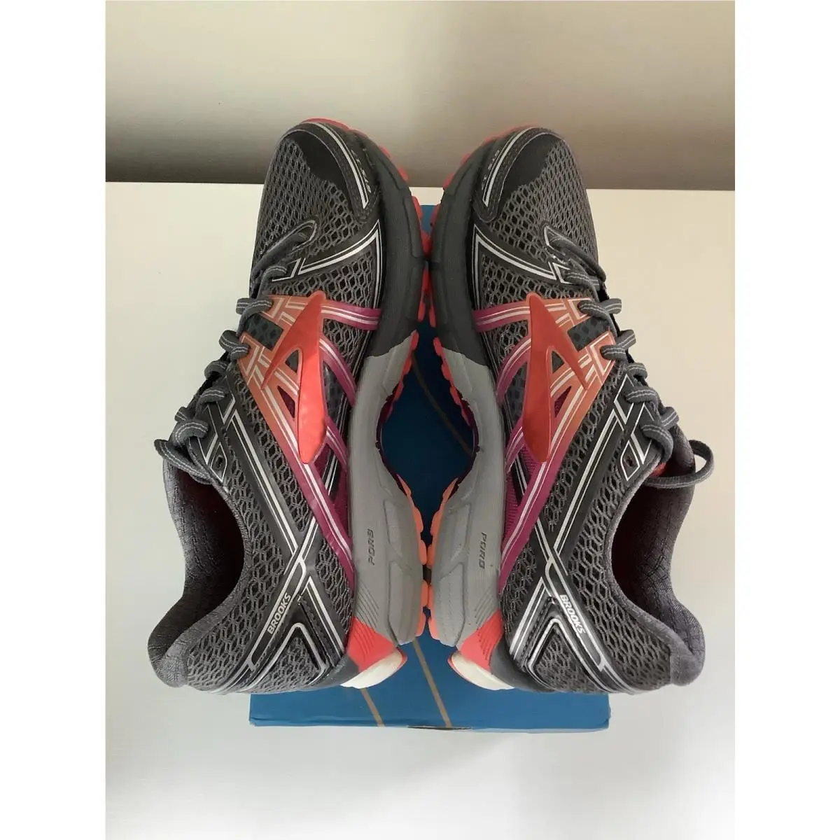 Brooks shoes - Brooks Adrenaline - Adrenaline - Gray 1