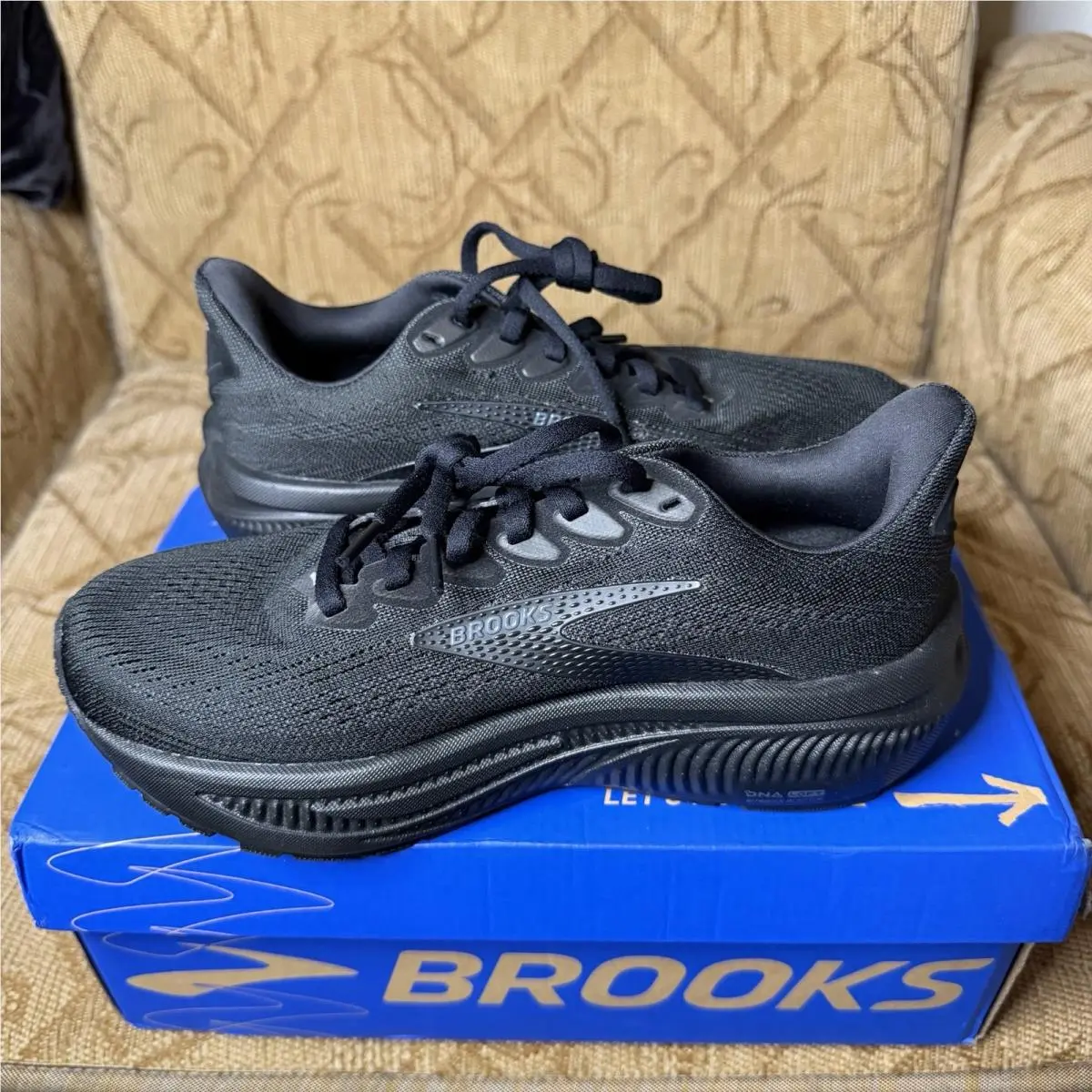 Brooks shoes - Brooks Ghost 17 - Ghost - 1204312E020 - Black 1