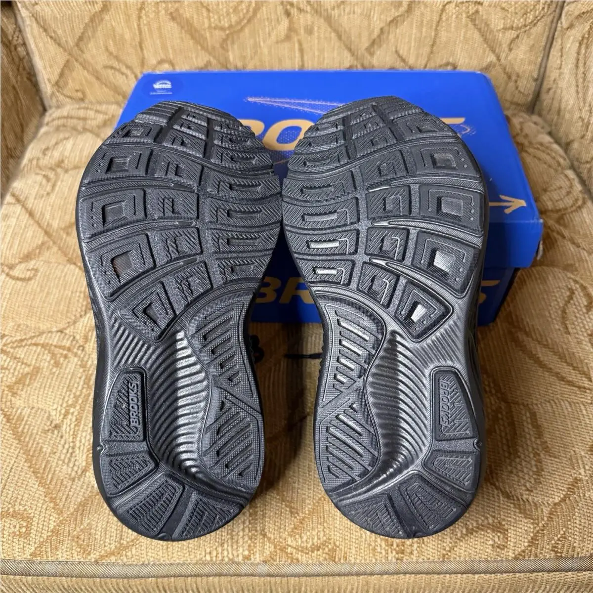 Brooks shoes - Brooks Ghost 17 - Ghost - 1204312E020 - Black 4