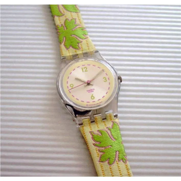 Don`t Leaf ME Elegant Ladies/girls Fall Embroidery Swatch Nib-rare