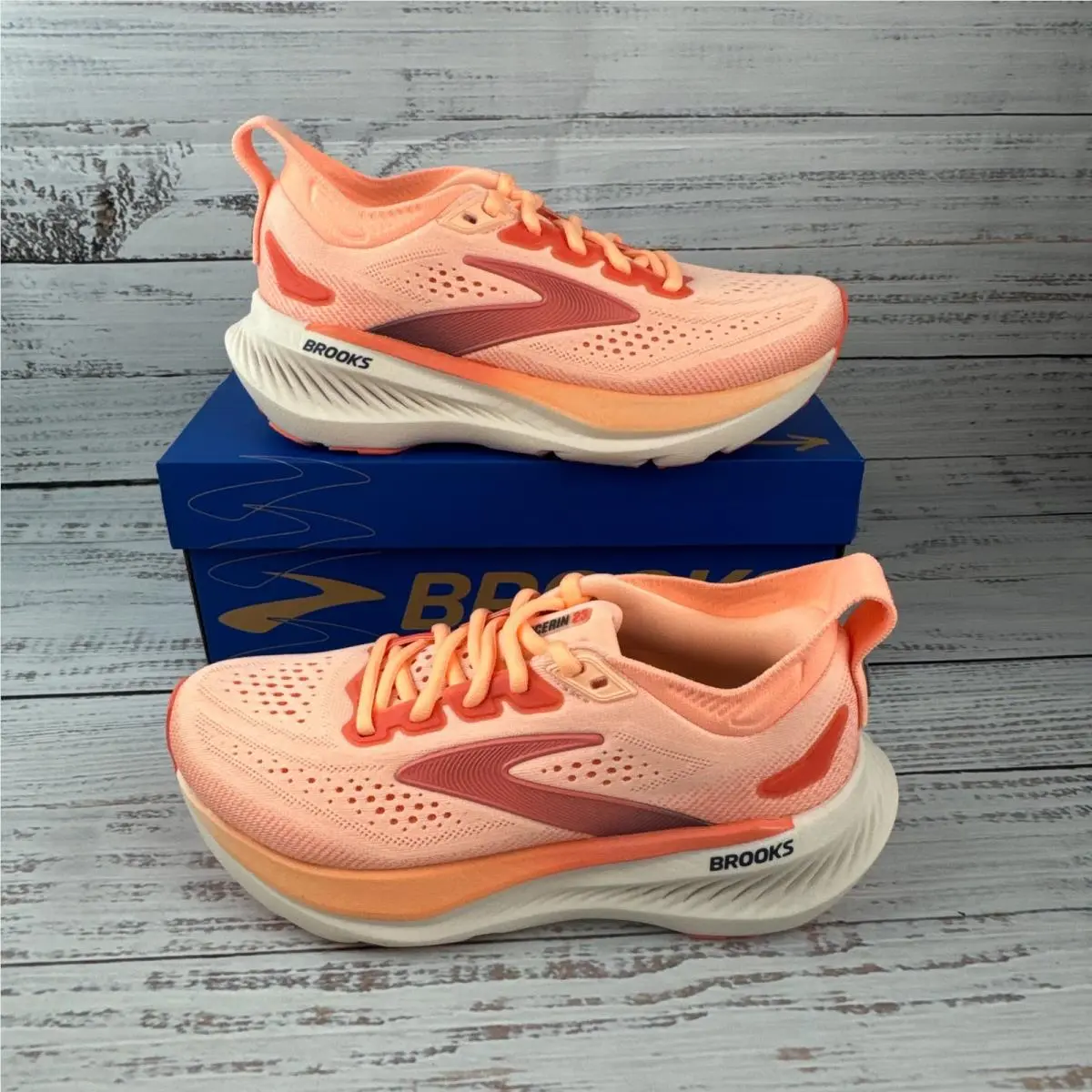 Brooks Glycerin 23 Womens Sz 5.5 B Running Shoes Coral Peach Spellbound