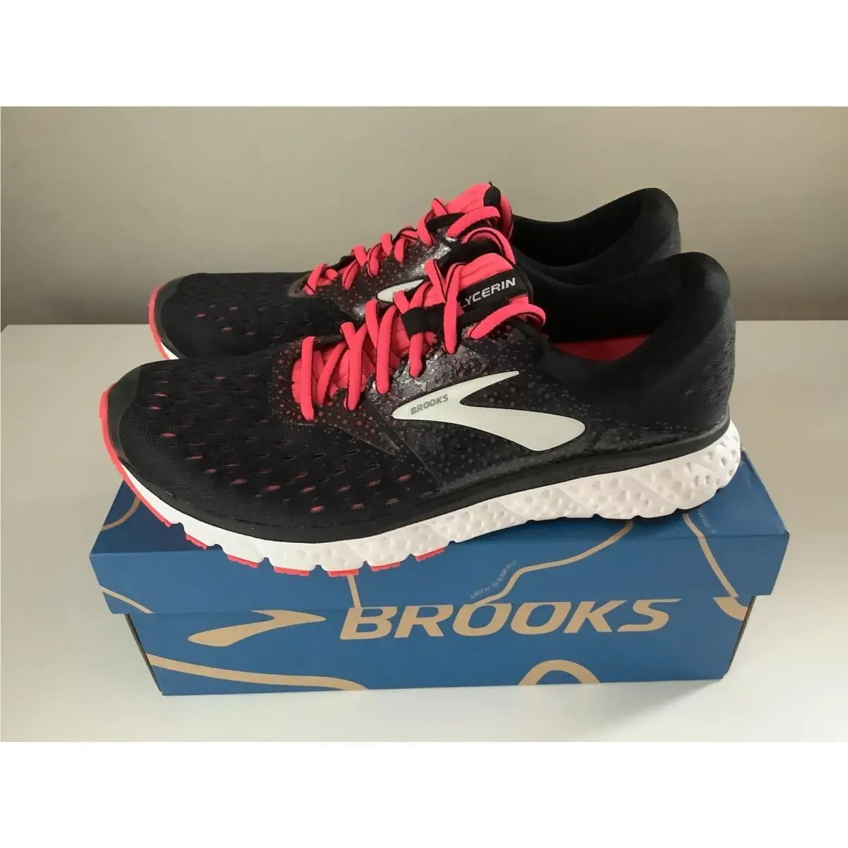 Brooks Glycerin 16 Women`s Running Shoes - Black/pink - Sz 9