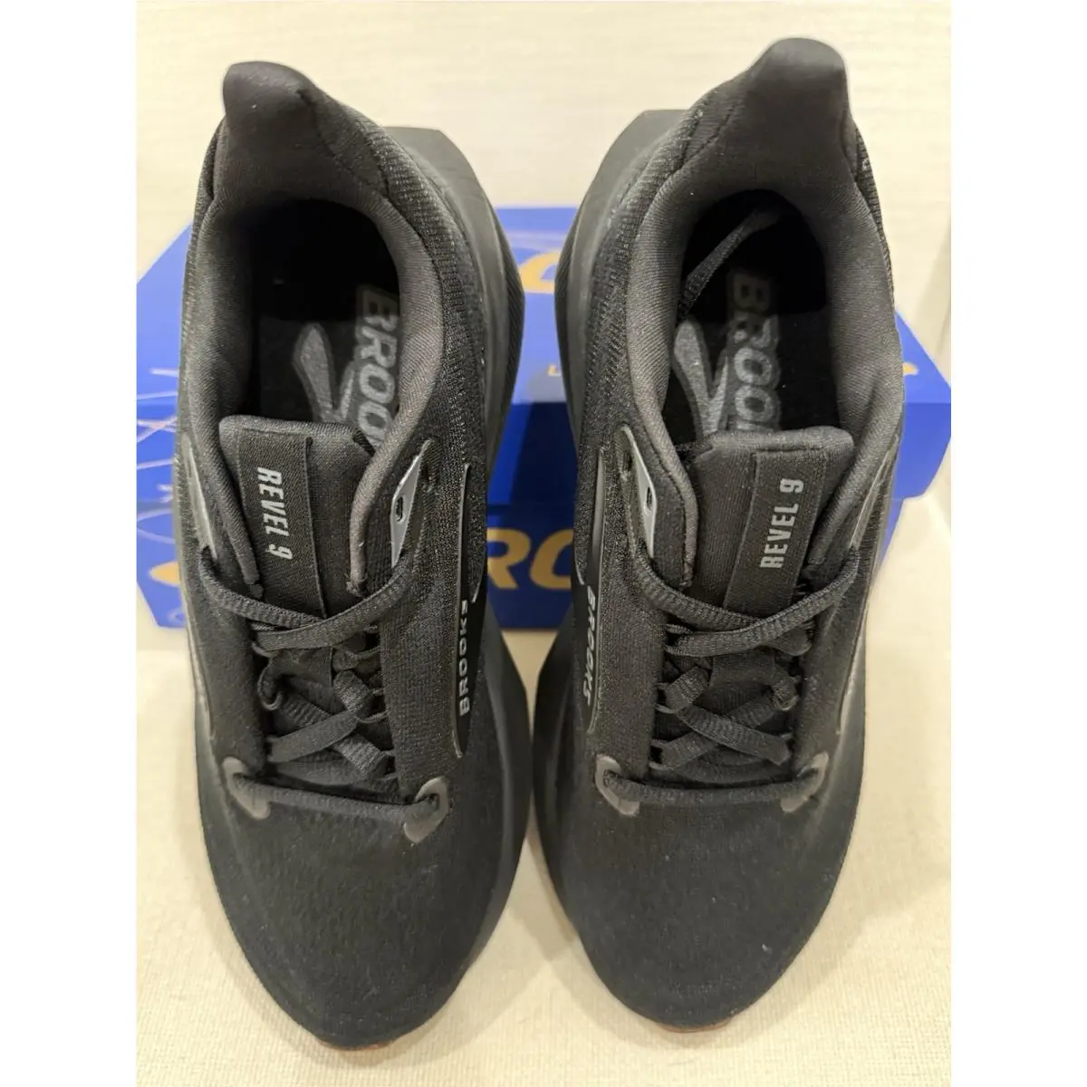 Brooks shoes - Brooks Revel 9 - Revel - Black 8