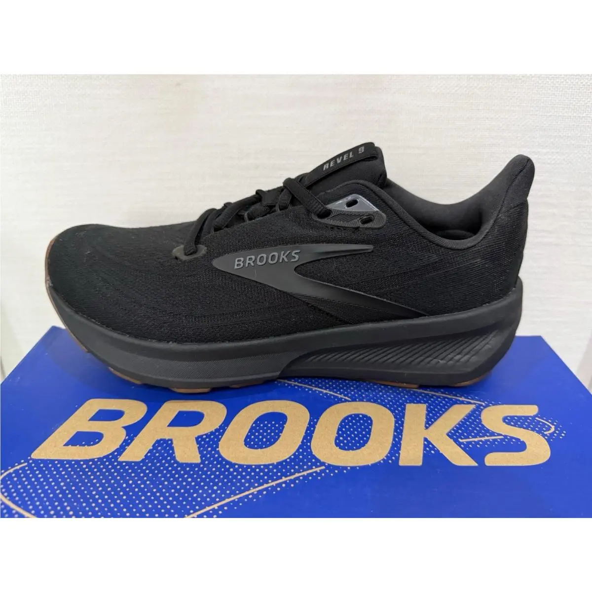 New: Brooks Revel 9 Women Shoe SZ 6.5 Black/ebony/biscuit Limited Edition