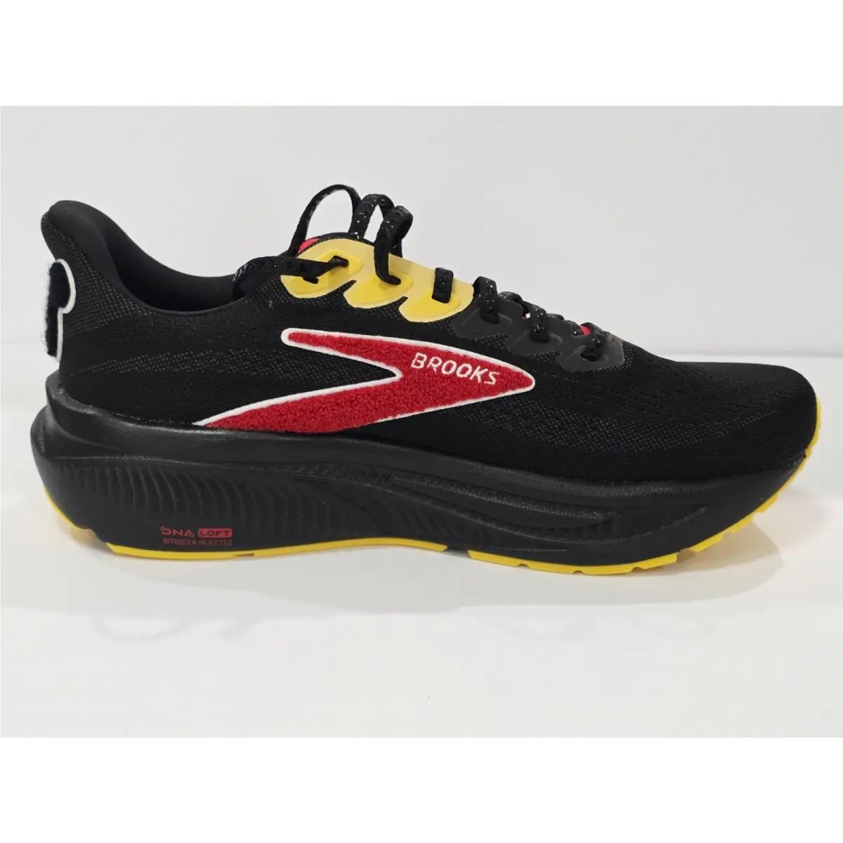 Brooks shoes - Brooks Ghost 17 MICKEY MOUSE RunDisney 2026 - Black/White/Red (UPC: 195394831375) 21
