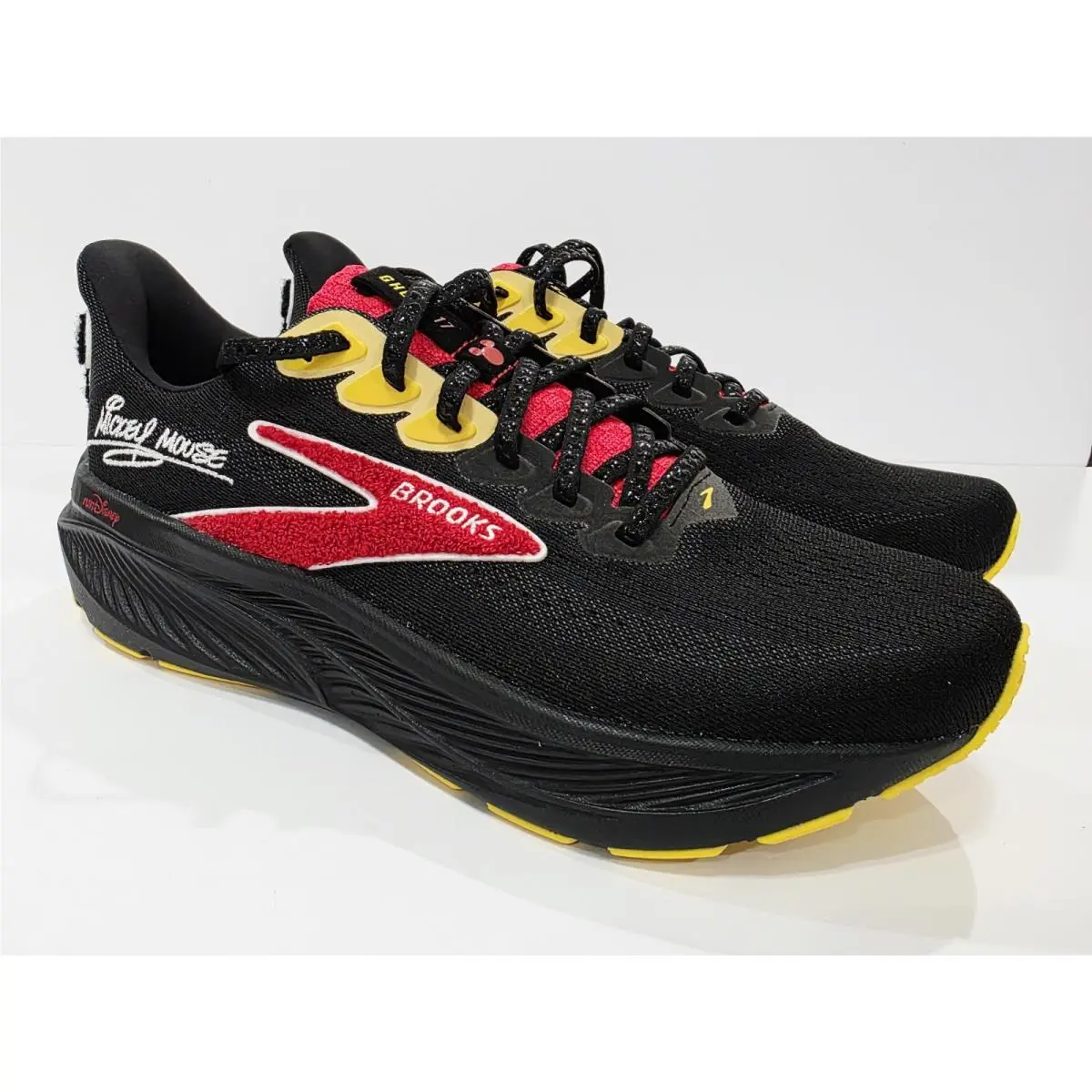 Brooks shoes - Brooks Ghost 17 MICKEY MOUSE RunDisney 2026 - Black/White/Red (UPC: 195394831375) 1