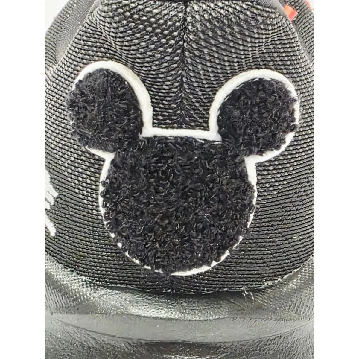 Brooks shoes - Brooks Ghost 17 MICKEY MOUSE RunDisney 2026 - Black/White/Red (UPC: 195394831375) 13
