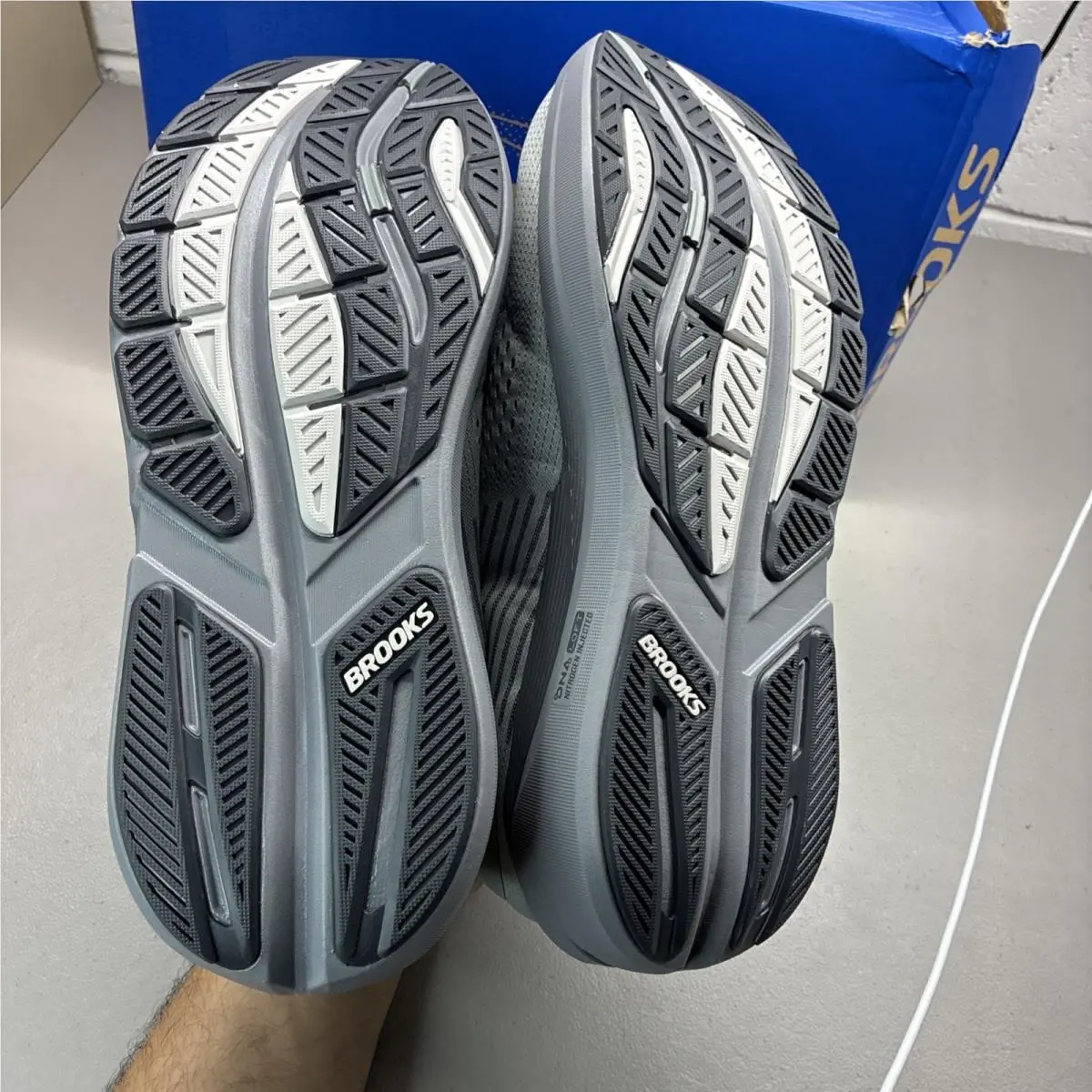 Brooks shoes - Brooks Ghost Max 3 - Ghost Max - 1104641D069 4