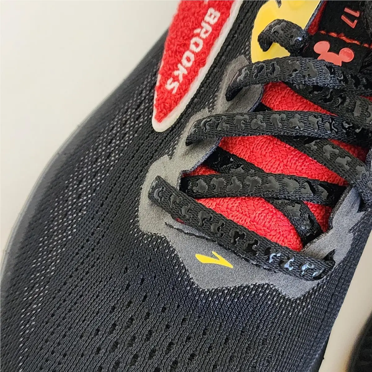 Brooks shoes - Brooks Ghost - Ghost - Black 2