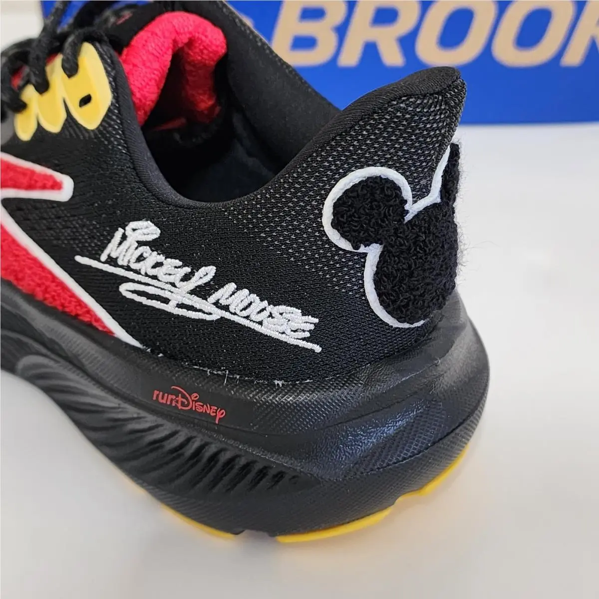 Brooks shoes - Brooks Ghost - Ghost - Black 6
