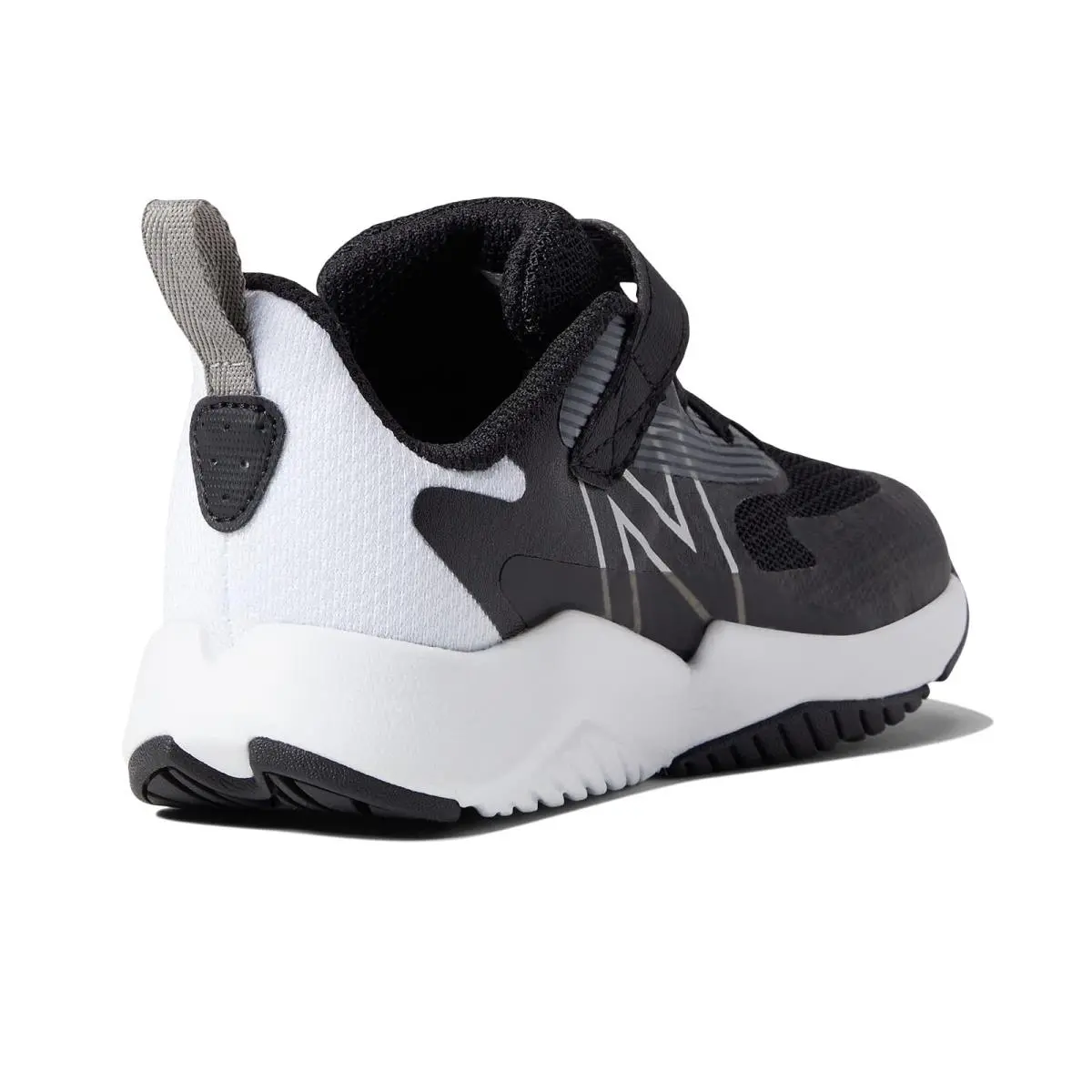 New Balance shoes - Black/White 9