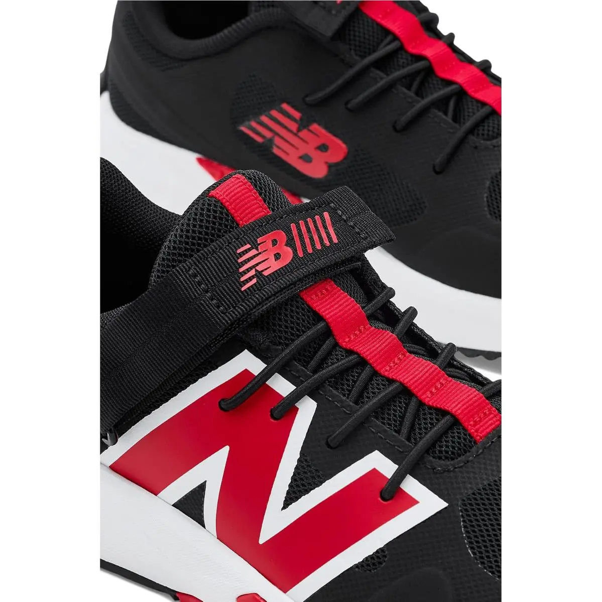 New Balance shoes - Black/Fire Cracker 4