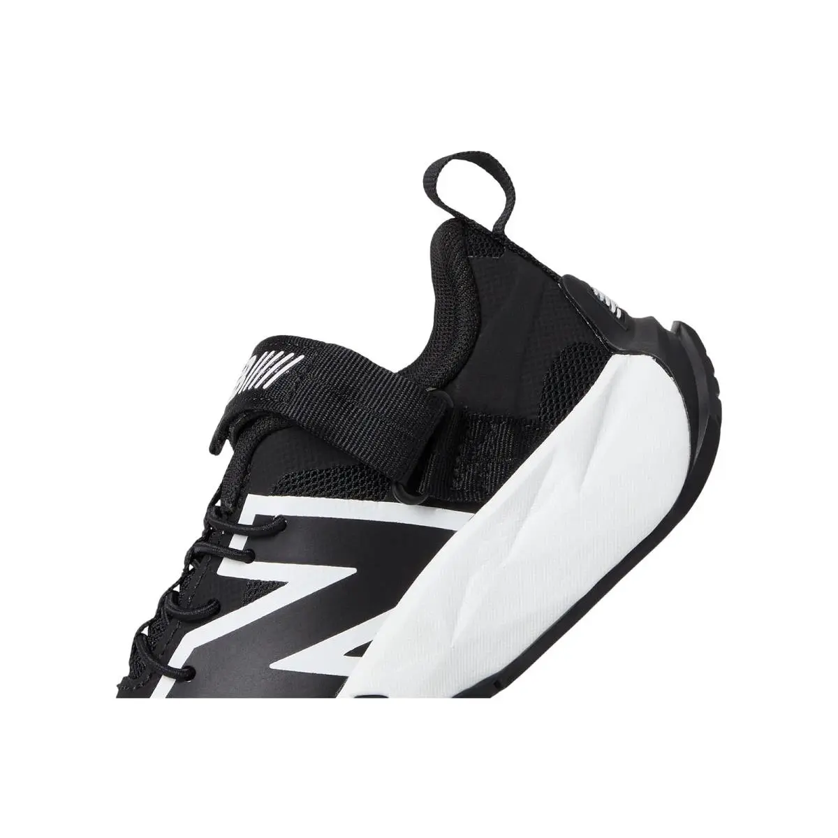 New Balance shoes - Black/Fire Cracker 25