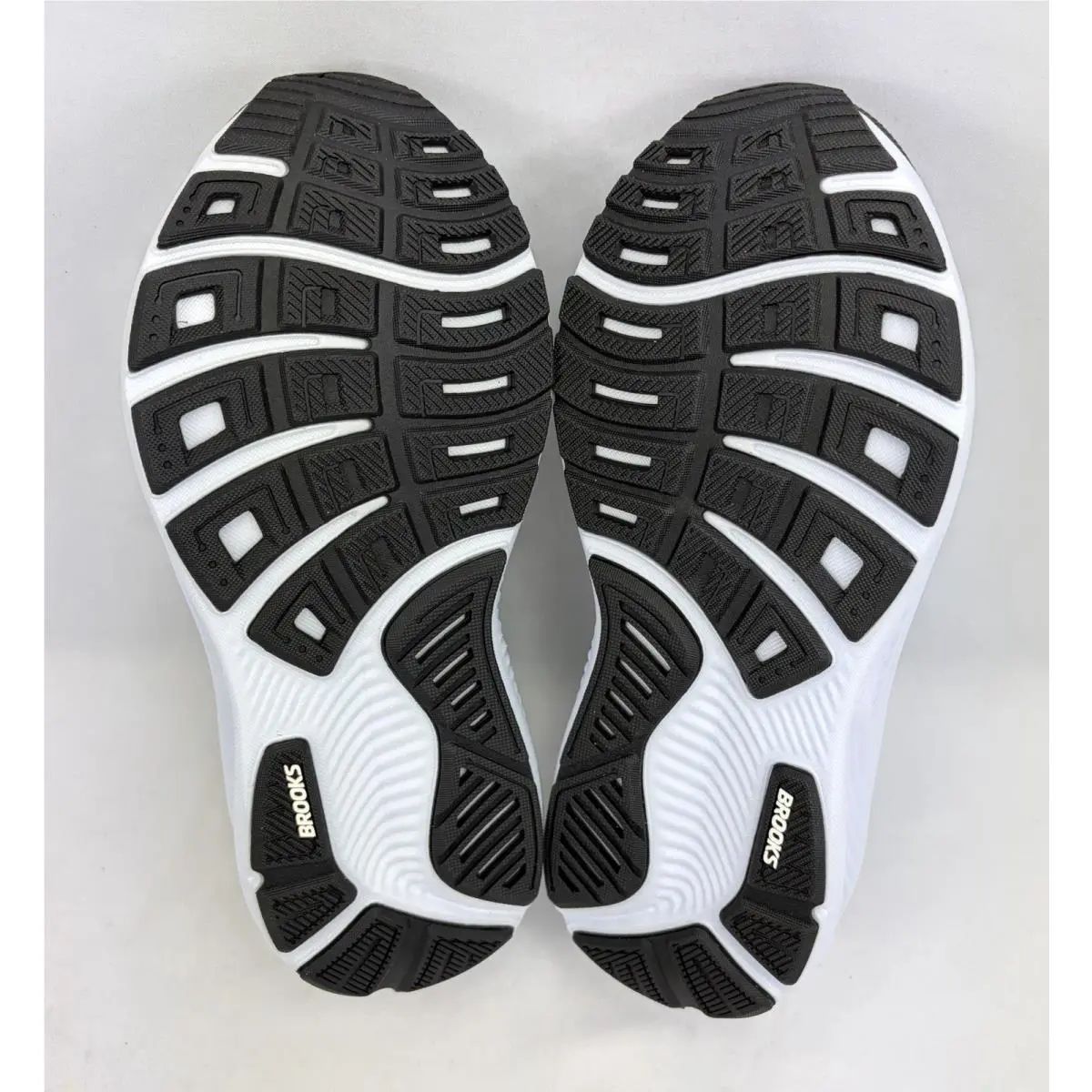 Brooks shoes - Brooks Ghost 18 - Ghost - 120482 2E 090 - Black/Grey/White (UPC: 195394872118) 5