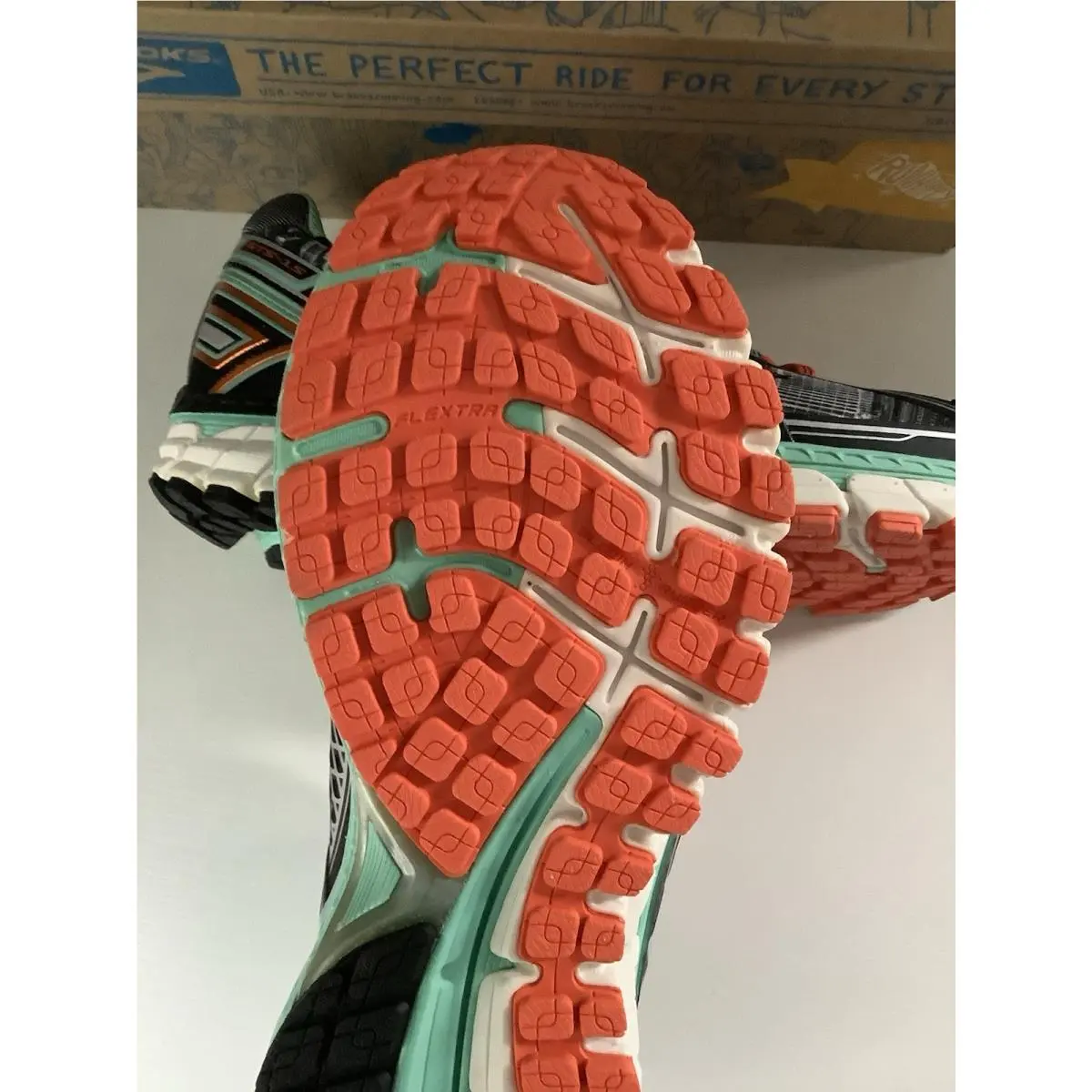 Brooks shoes - Brooks Adrenaline - Adrenaline - Multicolor 4