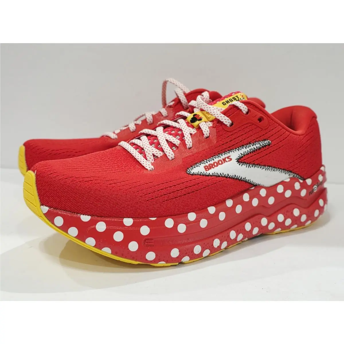 Brooks shoes - Brooks Ghost Max 2 Minnie Mouse - 120496 1D 608 - Red (UPC: 195394710342) 4