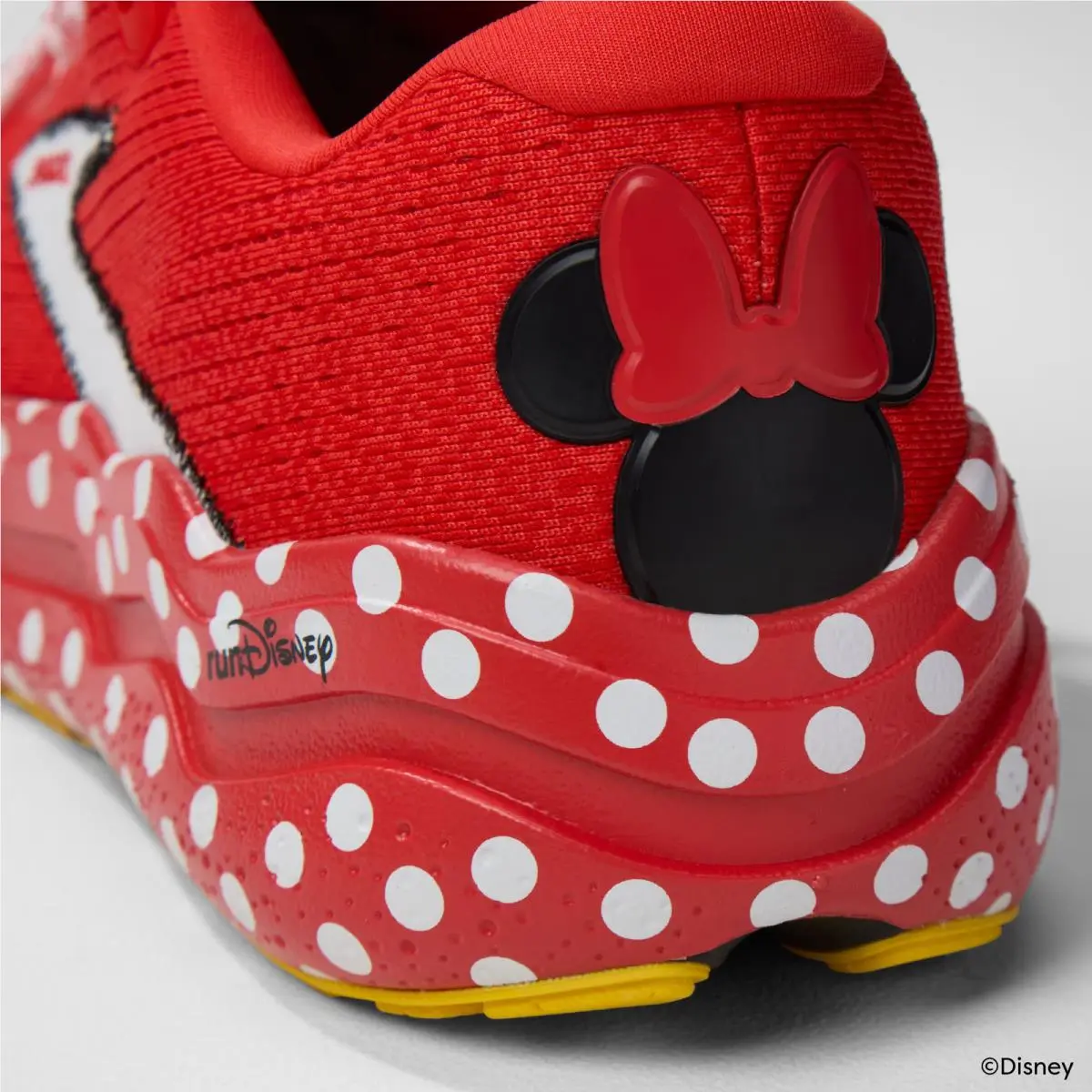 Brooks shoes - Brooks Ghost Max 2 - Ghost Max - Red 2