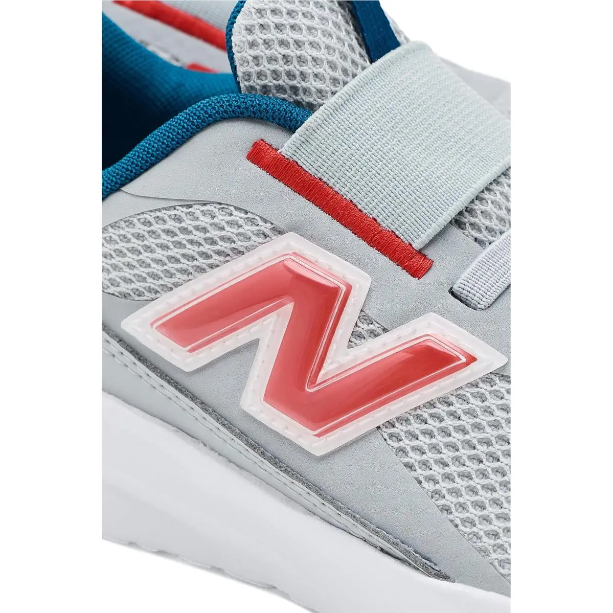 New Balance shoes - Black/Signal Pink 25