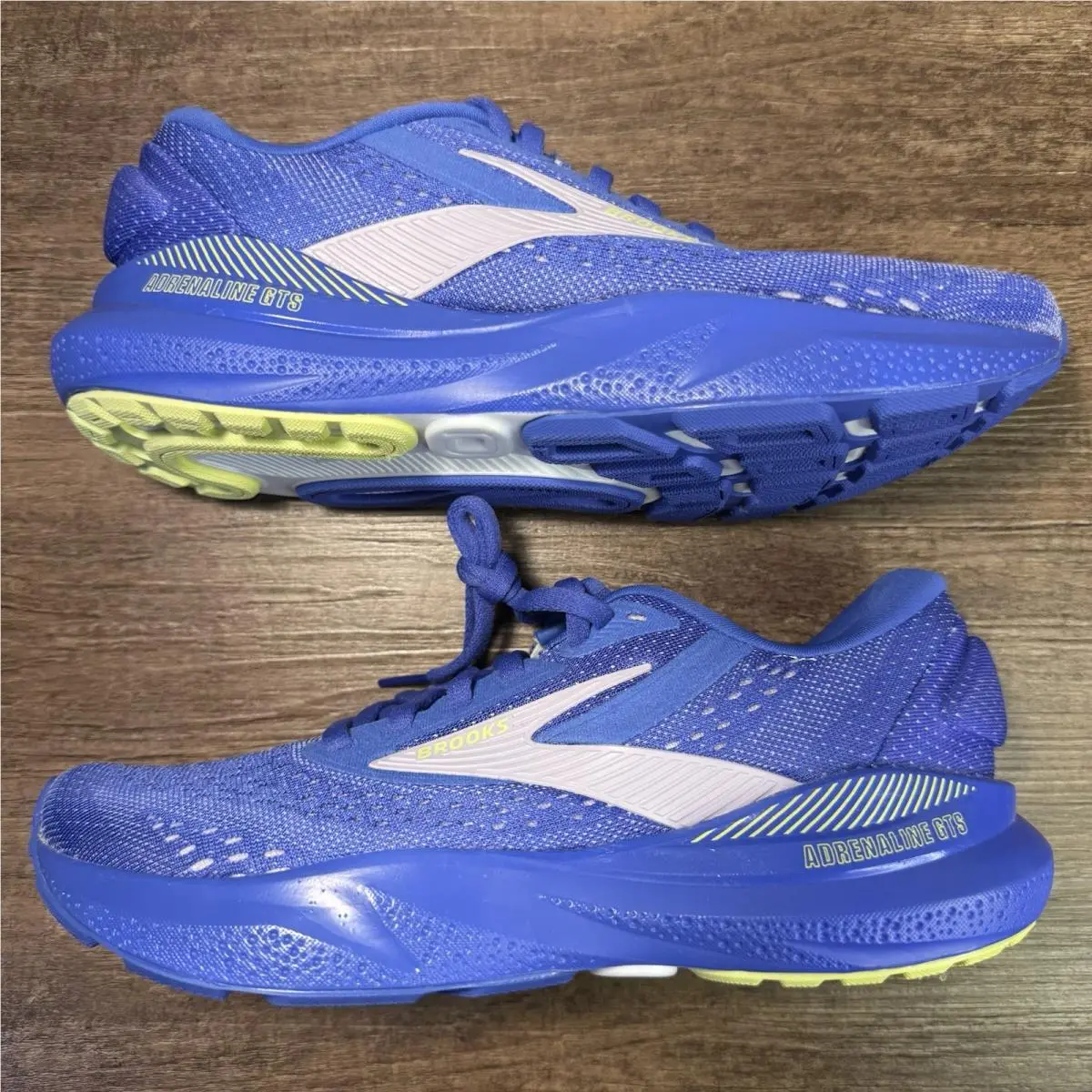 Brooks shoes - Adrenaline GTS 24 - Adrenaline GTS - 1204261B481 - Amparo/Thistle/Yellow 3