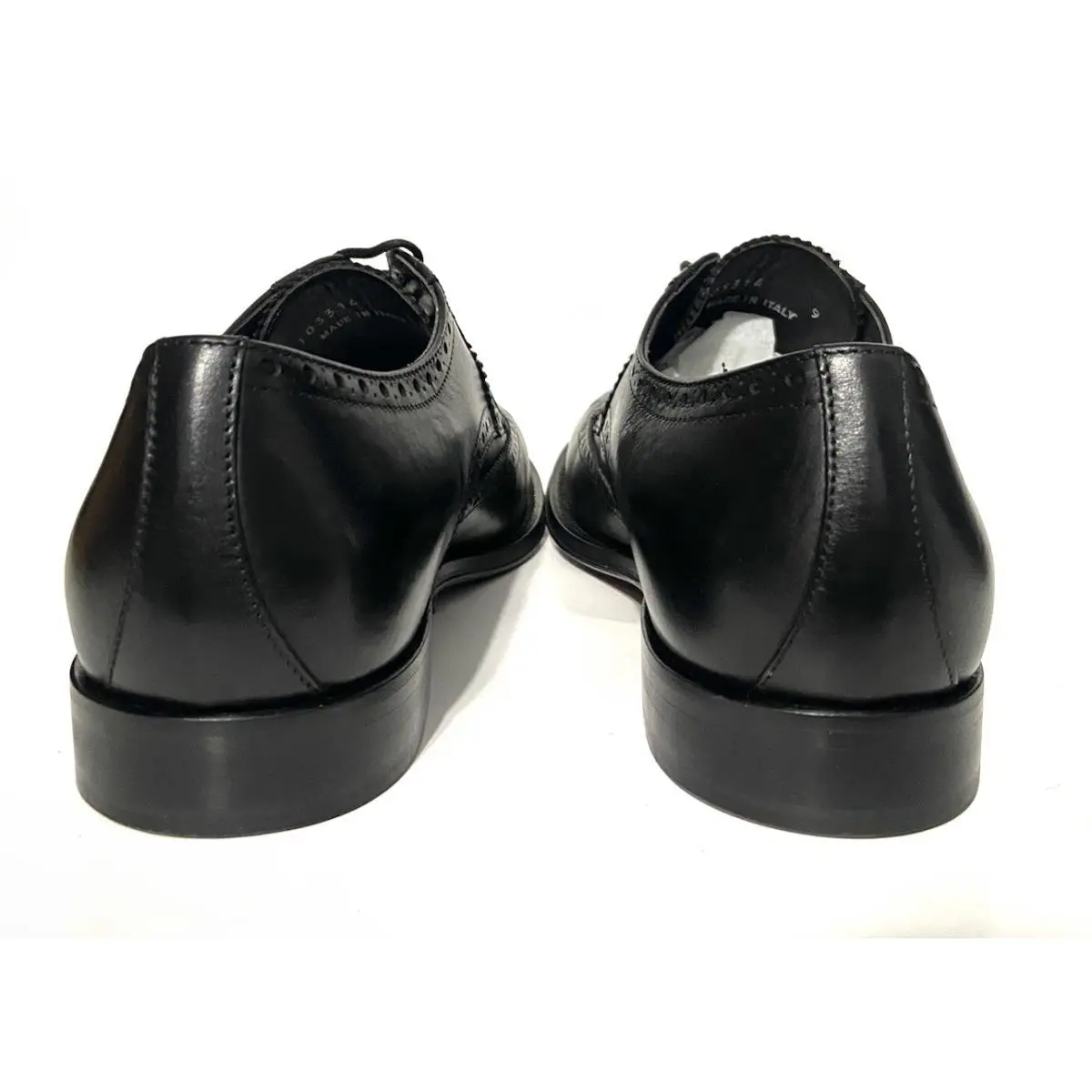 Brooks shoes - Black 4