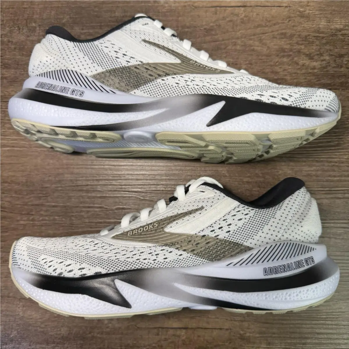 Brooks shoes - Brooks Adrenaline GTS 24 - Adrenaline GTS - 1204261B126 - White 3