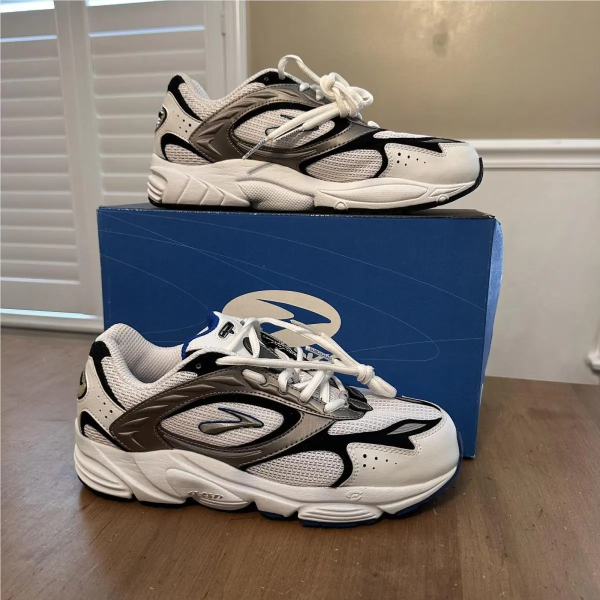 Brooks Dyad 3 Shoes Mens Size 8 2E White Blue Running Sneakers 41160 141