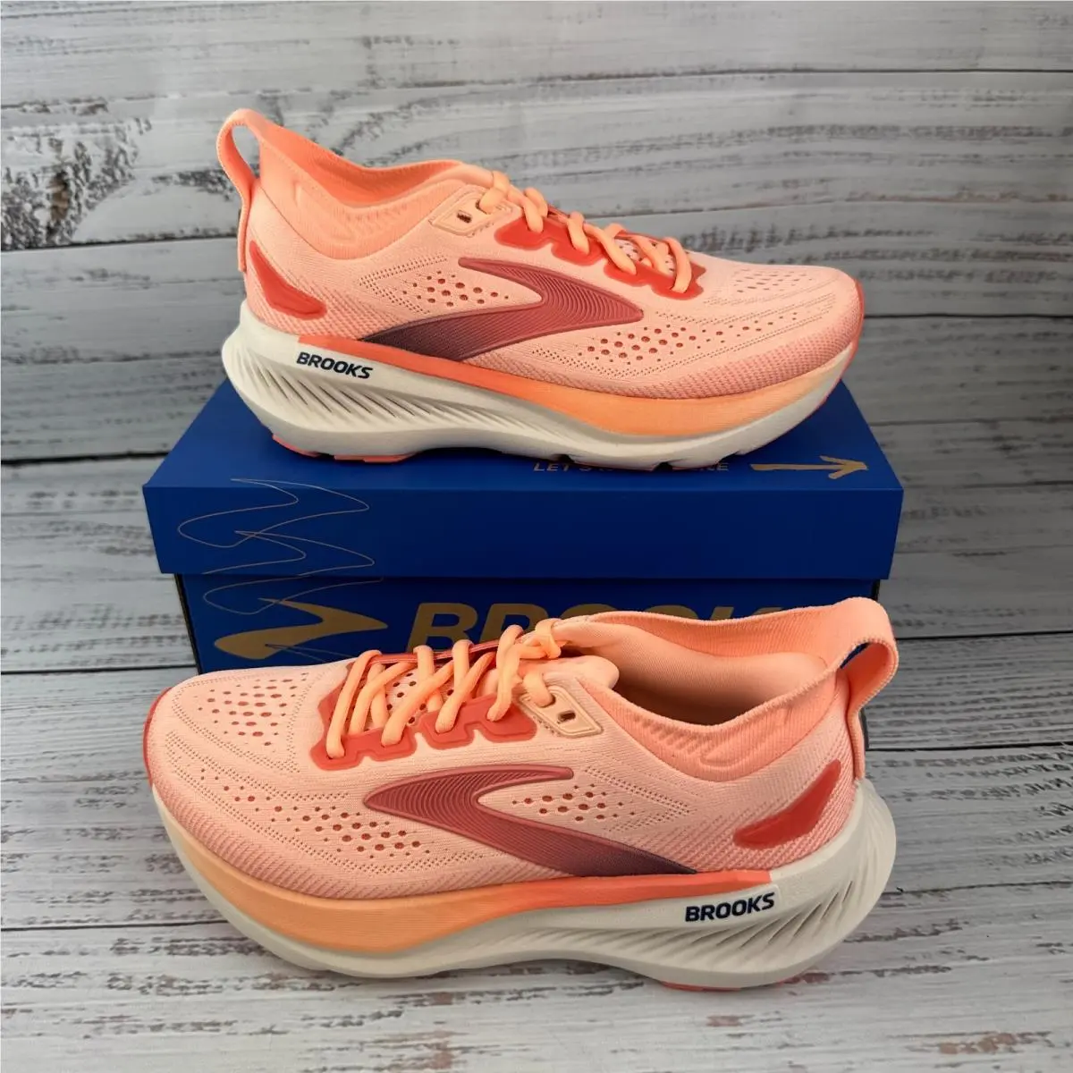 Brooks Glycerin 23 Womens US 5.5 B Running Shoes Coral Peach Spellbound