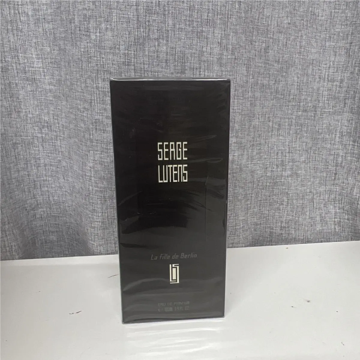 La Fille de Berlin Edition Limitée Unisex Eau De Parfum 100ml-3.3oz by Serge Lutens