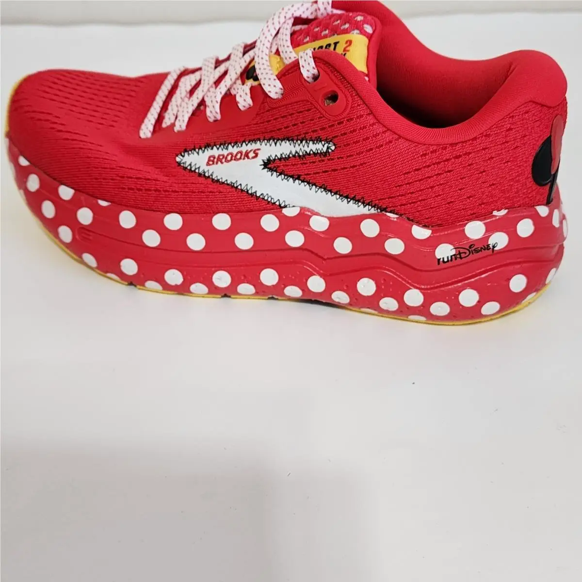 Brooks shoes - Brooks Ghost Max 2 - Ghost Max - 1204961B608 - Red 4