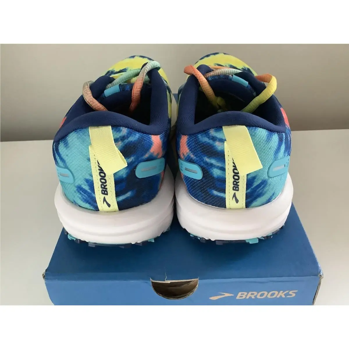 Brooks shoes - Brooks Revel - Revel - Multicolor 0