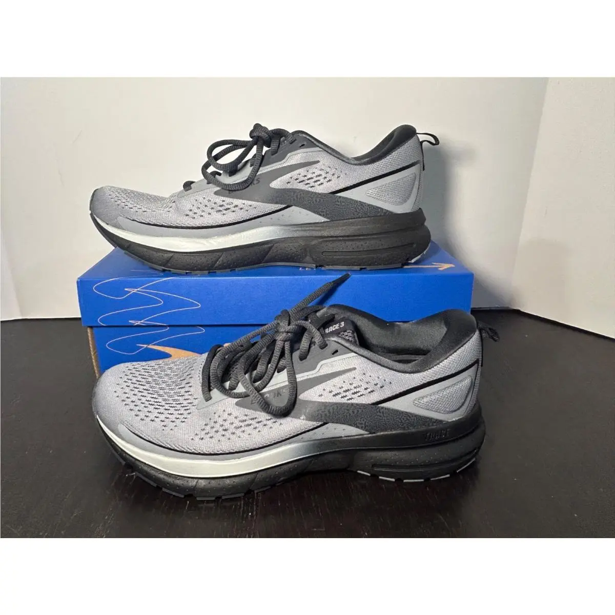 Brooks shoes - Brooks Trace 3 - Trace - Grey, Black 4