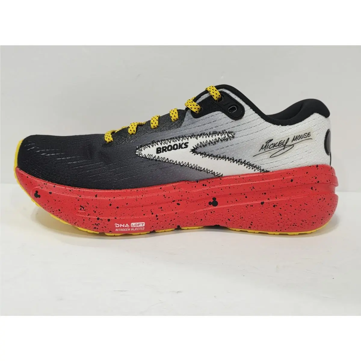 Brooks shoes - Ghost Max 2 Mickey Mouse - 110506 1D 695 - Multicolor (UPC: 195394706246) 17