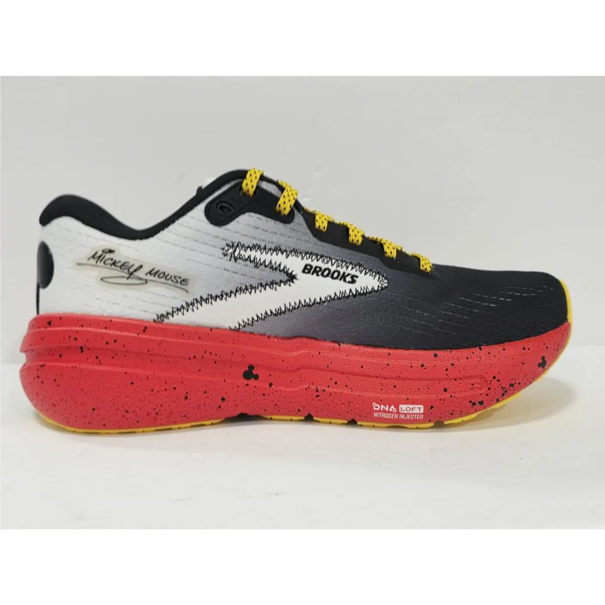 Brooks shoes - Ghost Max 2 Mickey Mouse - 110506 1D 695 - Multicolor (UPC: 195394706246) 21
