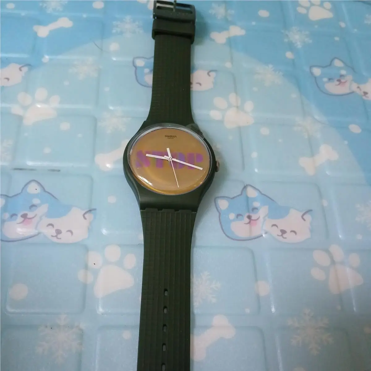 Swatch Swiss Stop Think Talk Hologram Dial Green Watch SUOG104 Vintage