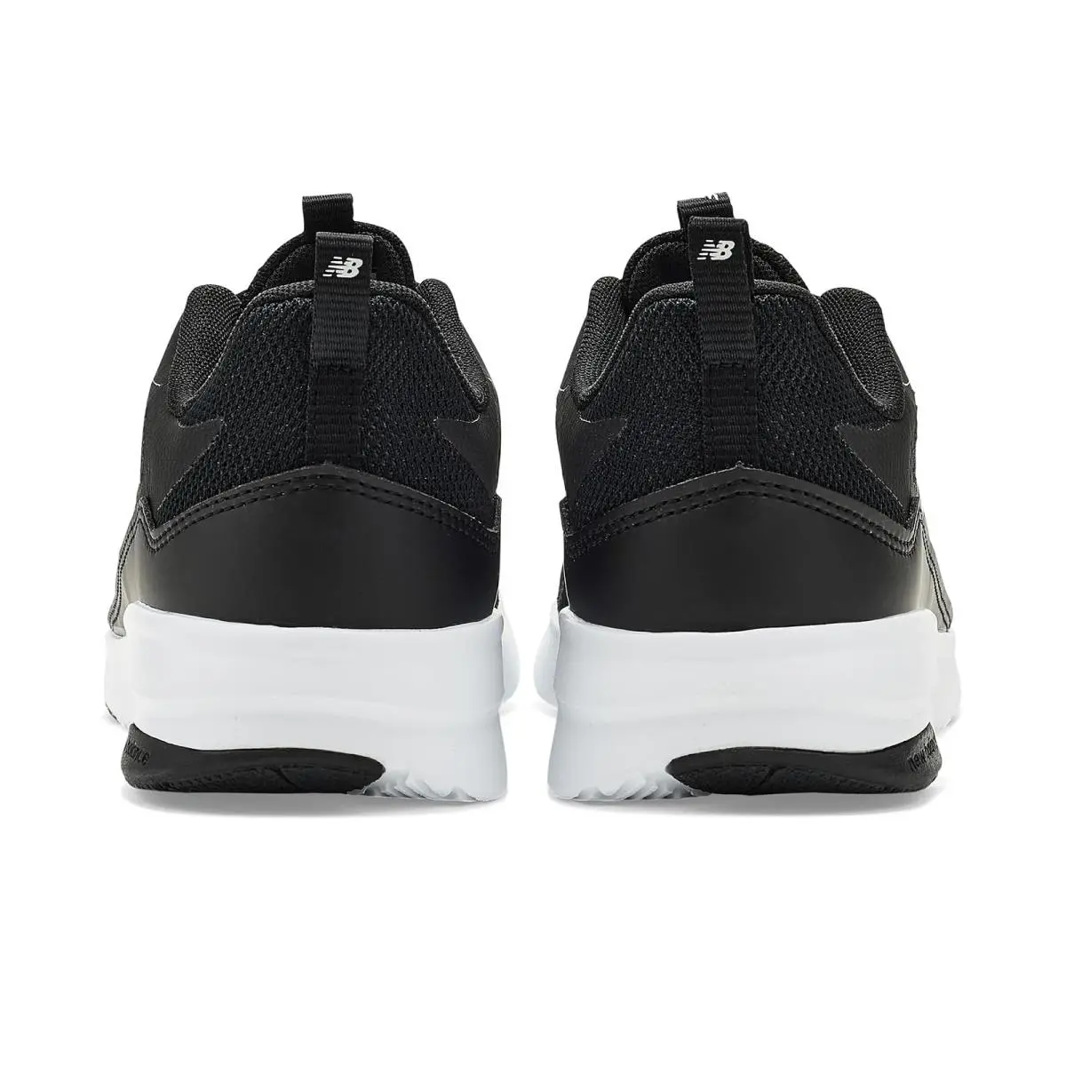 New Balance shoes - Black/NB White 5