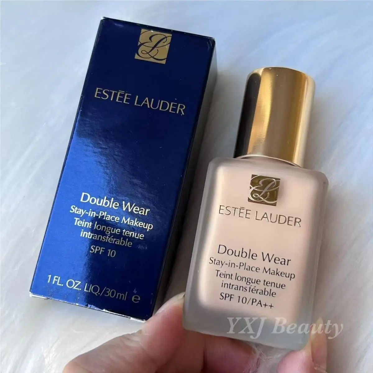 Estee Lauder Double Wear Foundation Spf 10 Formula Choose Shade 1C1 Cool Bone by Estée Lauder