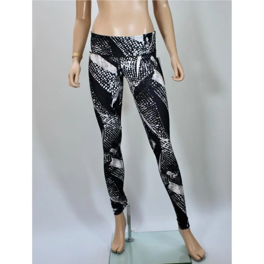 Lululemon clothing - White 11
