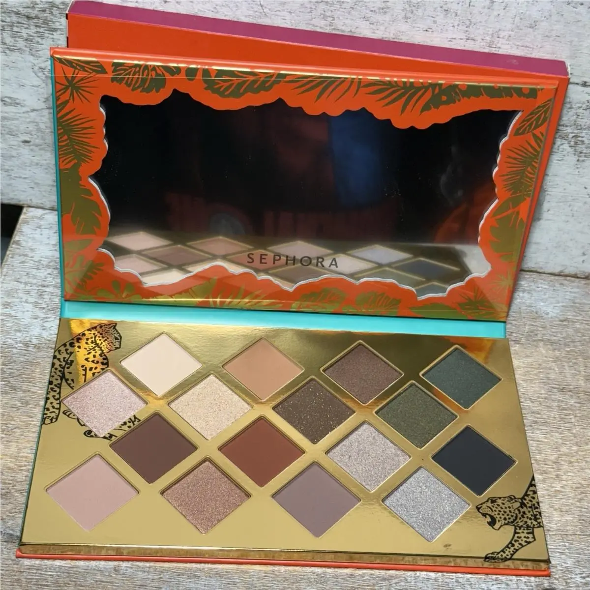 Sephora Wild Eyes 16 Eyeshadow Palette 16x1.40g/16x0.049 oz Read Below