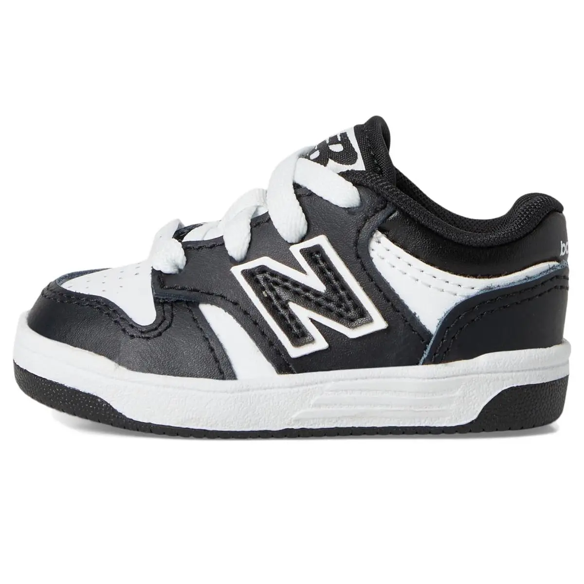 New Balance shoes - Black/White 9