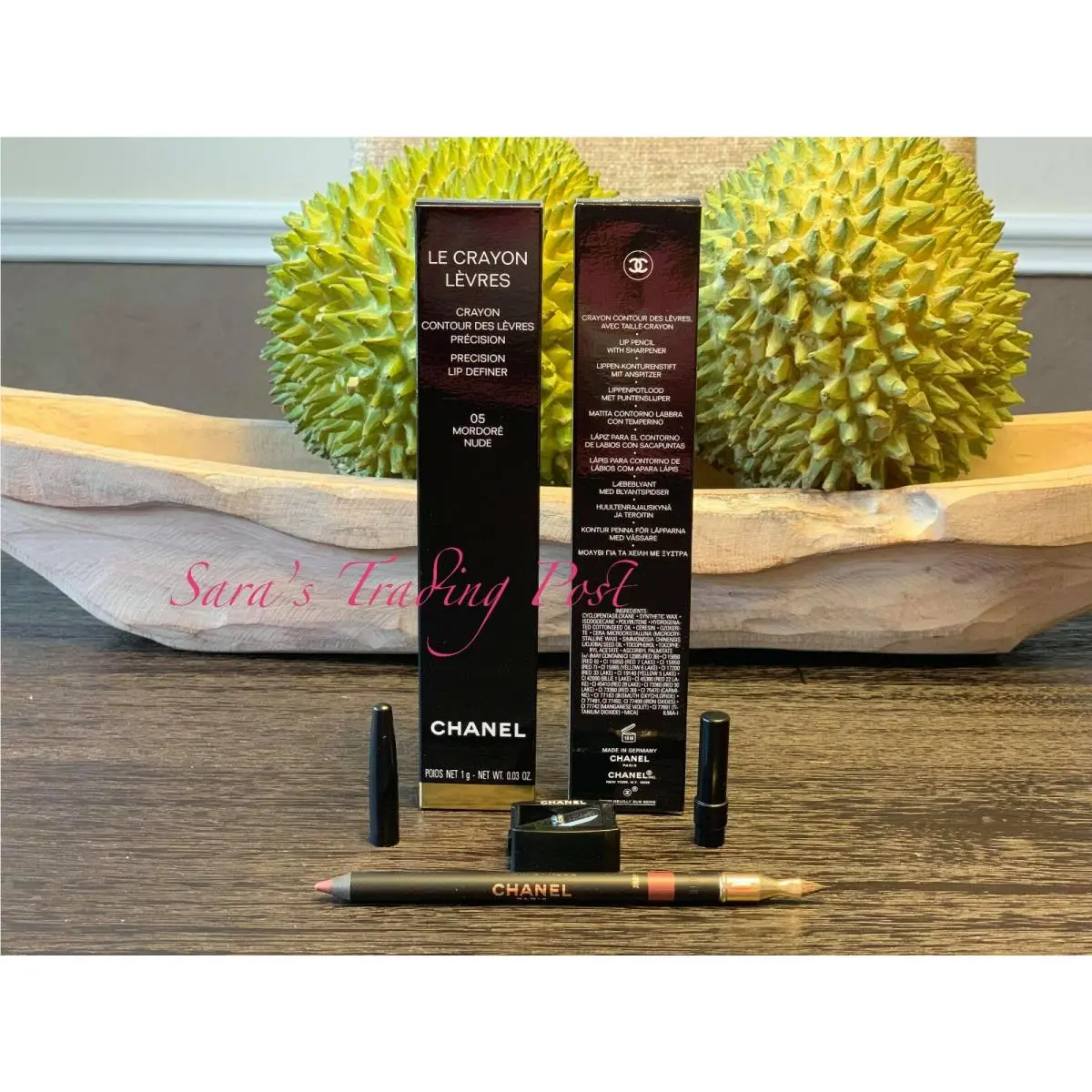 1 Chanel Le Crayon Levres Longwear Lip Pencil Liner 1.2g/.04oz +gift Pick