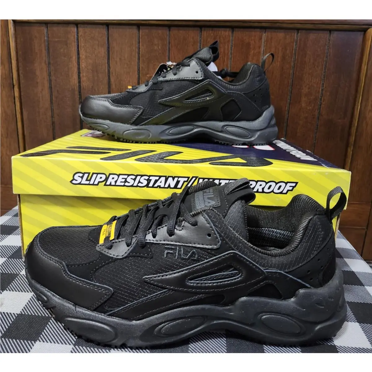 Fila Lateshift SR WP Mens Water Resisant Memory Foam Size 9.5 Black Shoes