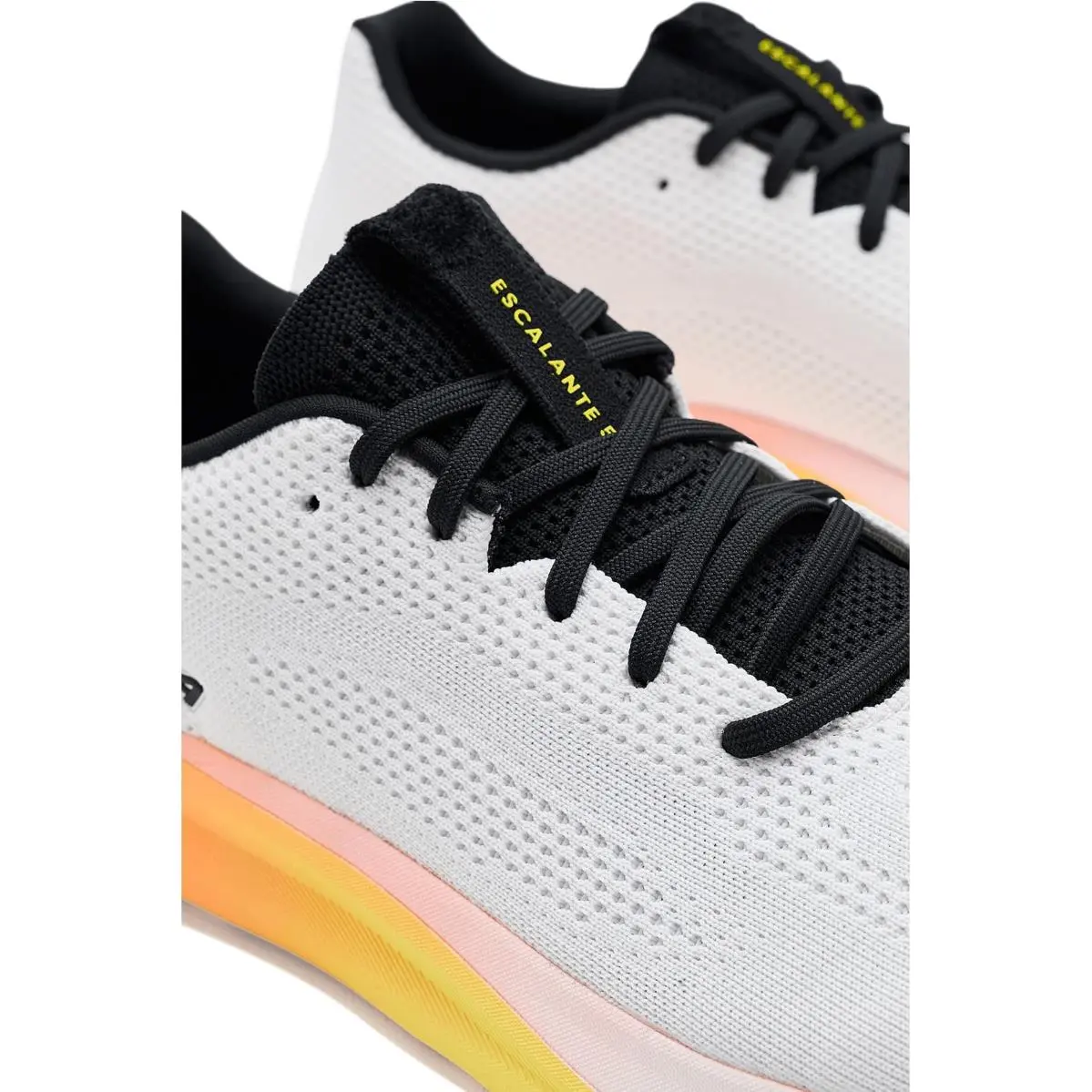 Altra shoes - Black/Black/Black 32